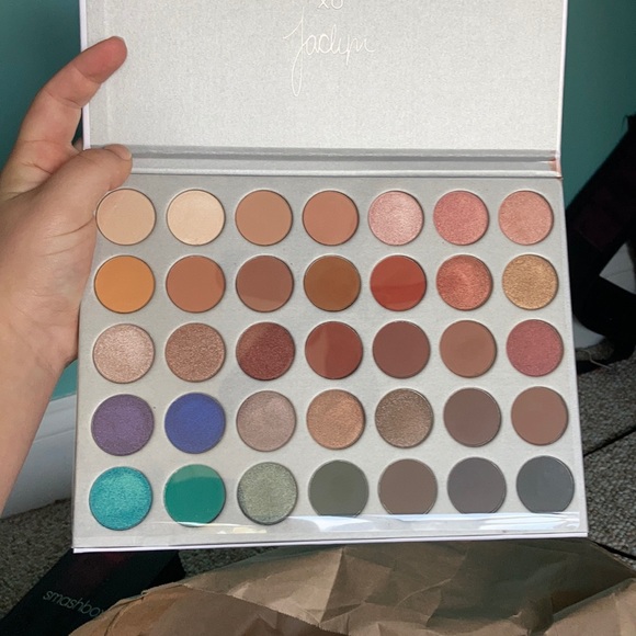 Jacklyn Hill palette - Picture 3 of 4
